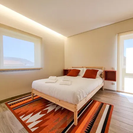 Pe No Mar - Sea View